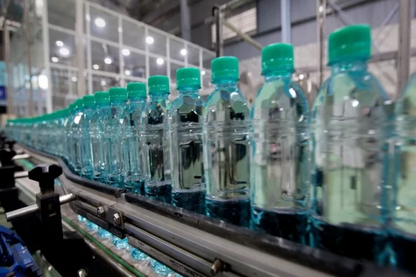 Uống nước giúp hỗ trợ đào thải chất độc